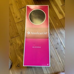 McKenna American Girl 18"~McKenna ~
EMPTY BOX ONLY Storage Gift AG Box 19"x8"x6”